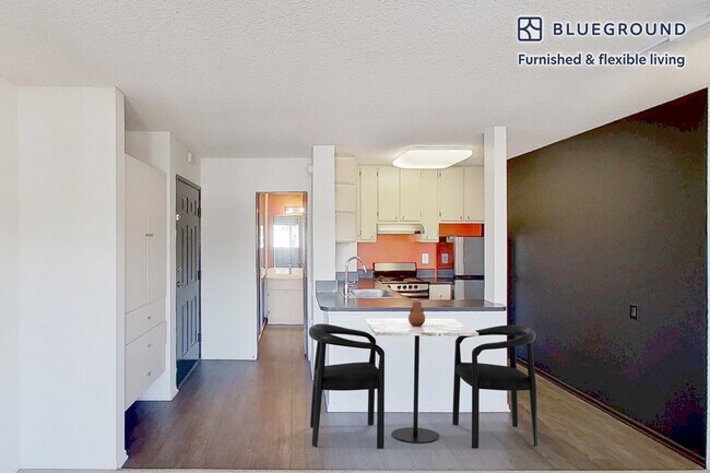 Foto del edificio - 3883 Ingraham St