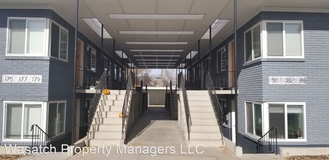 Building Photo - 1 br, 1 bath House - 177 E Helm Ave #B