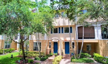 Building Photo - 2866 S Oasis Dr