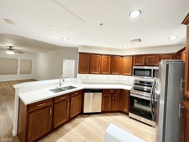 Building Photo - 2 br, 2 bath Condo - 14000 N 94th St 1091 ...