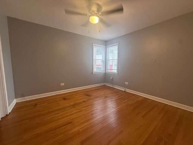 Foto del edificio - 2929 N Kolmar Ave