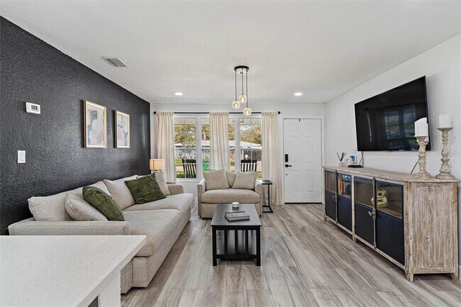 Foto del edificio - 4434 W Fairview Heights