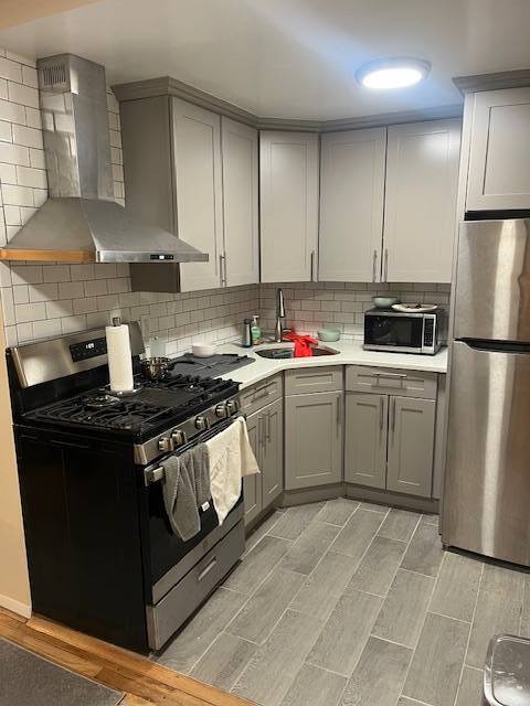 Building Photo - 25-22 Parsons Blvd