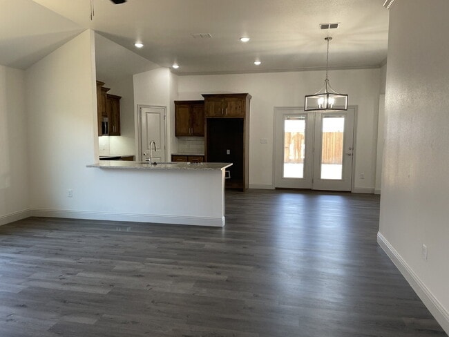 Building Photo - Beautiful Home in West Lubbock!