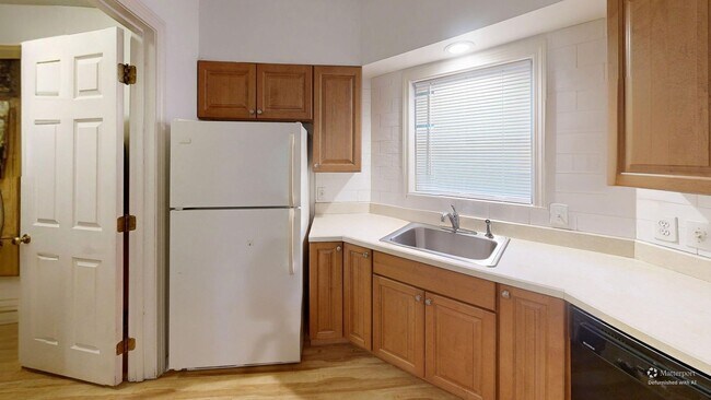 Foto del edificio - Spacious 3-Bedroom Condo in Lebanon, NH