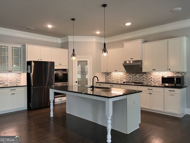 Building Photo - 4080 Mayhill Cir