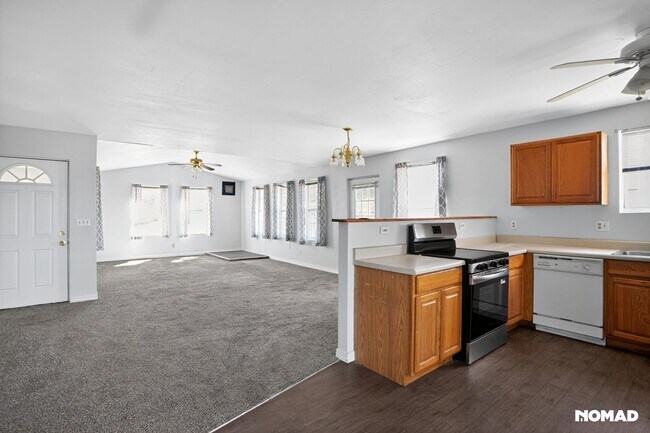 Building Photo - 4797 Co Rd 318
