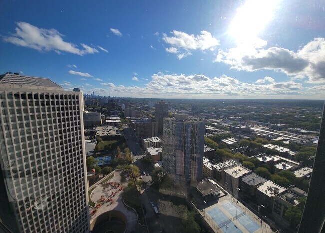 Foto del edificio - 5415 N Sheridan Rd