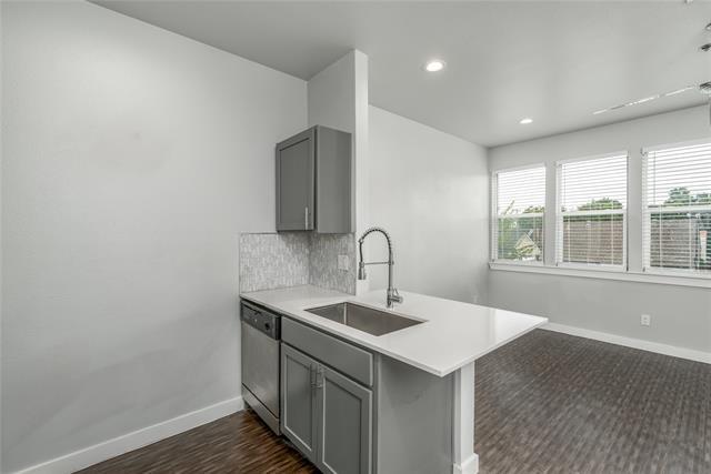 Foto del edificio - 2330 Kirby St