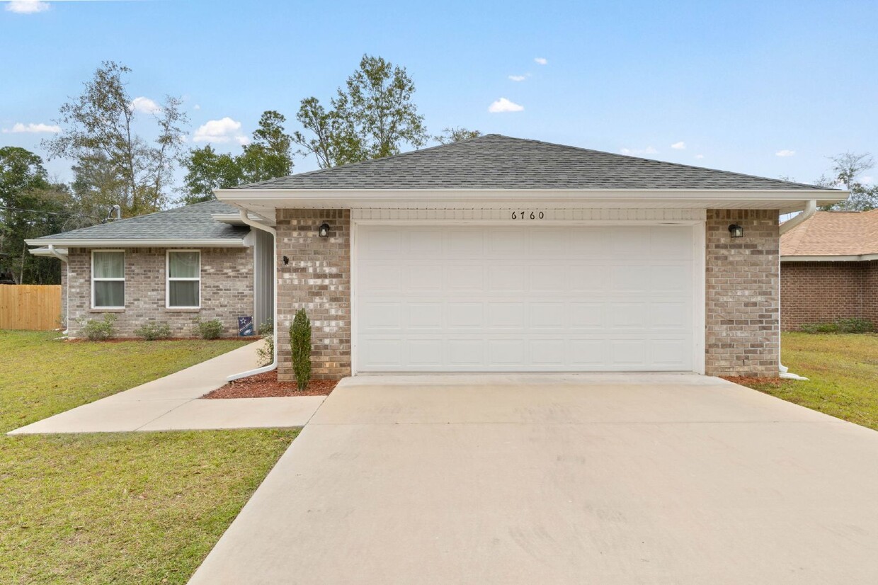 Primary Photo - Serene Countryside Retreat in Milton, FL
