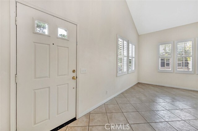 Building Photo - 37 Visalia