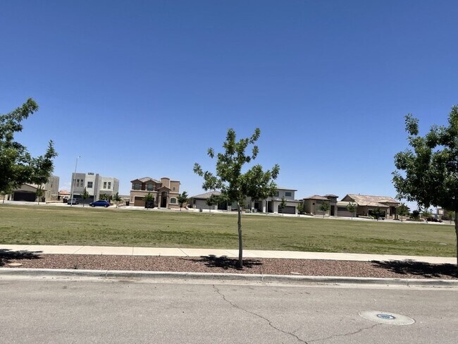 Foto del edificio - 12412 Furlong Cir