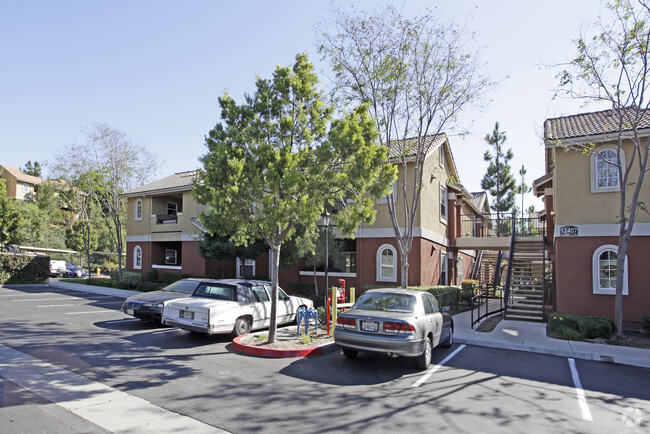 Building Photo - Torrey Highland Apartments