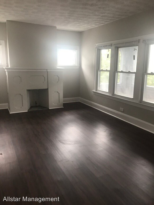2169 Clarence Ave Lakewood Oh 44107 House For Rent In Building Photo 2169 Clarence Ave