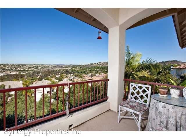Building Photo - 2930 Carrillo Way
