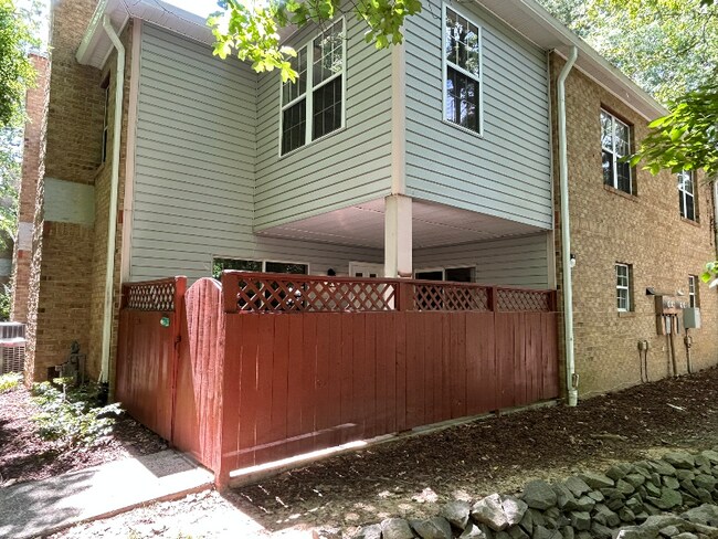 Building Photo - 469 Summerwalk Cir