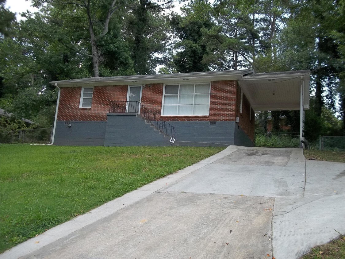 2738 Whites Mill Rd, Decatur, GA 30034 House for Rent in Decatur, GA
