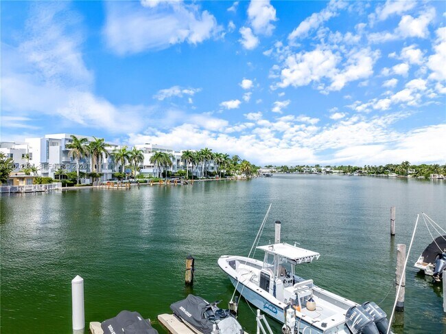 Foto del edificio - 7406 Gary Ave