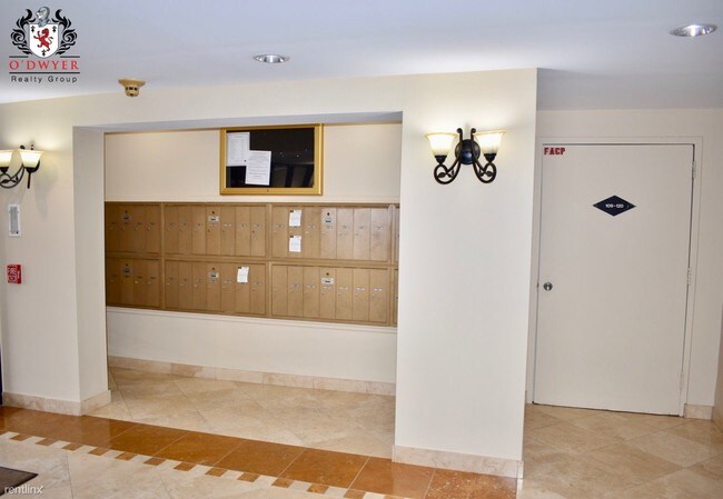 Building Photo - 1 br, 1 bath Apartment - 906 Ridge Sq Apt 318