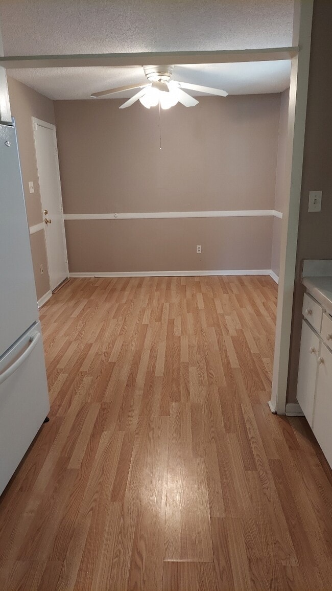 Dining Room - 2241 Bromley Ln