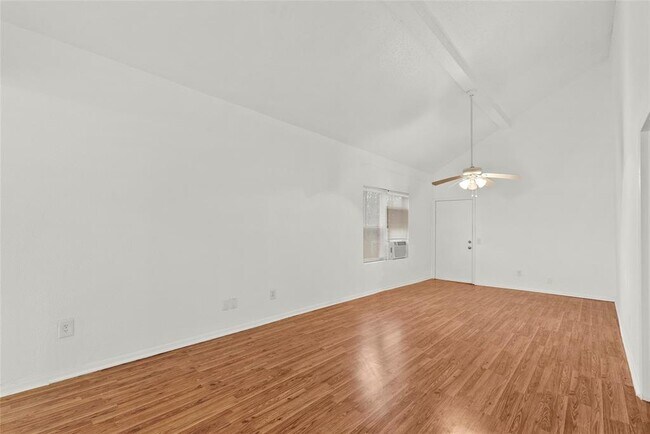 Building Photo - 3421 1st Ave S