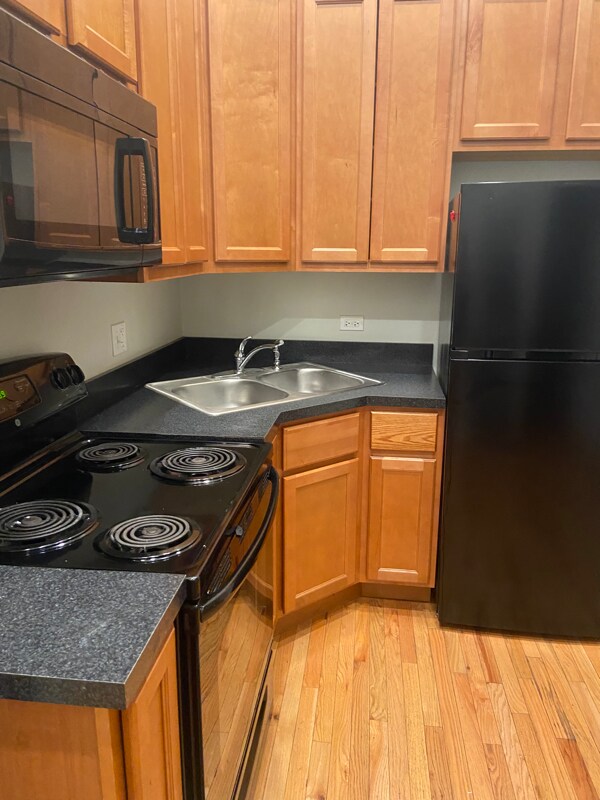 Foto del edificio - 2712 W North Ave