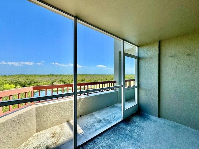 Building Photo - 2333 Feather Sound Dr