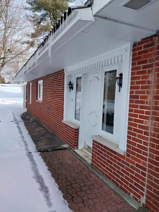 272 Elmwood Blvd Unit Darlington Apartment, Darlington, PA 16115 Apartments in Darlington, PA