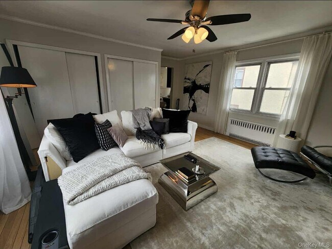 Foto del edificio - 18 Webster Ave