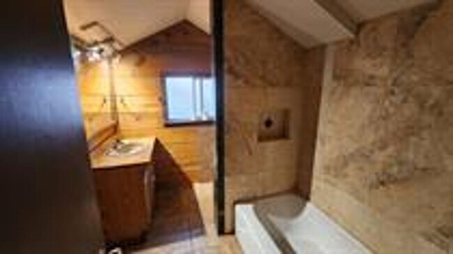 Foto del edificio - Charming mountain retreat nestled on Hekek...