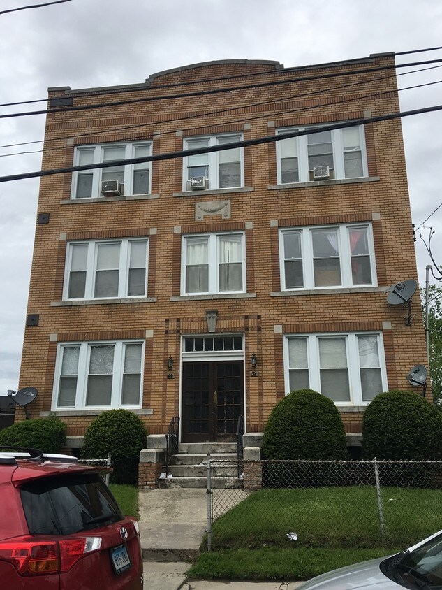 Building Photo - 58-60 Adelaide St