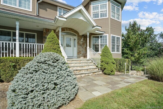 Building Photo - 24 Charnwood Dr