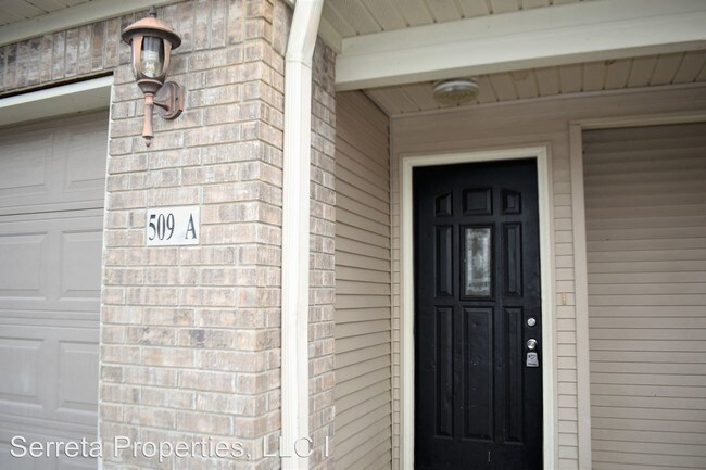Building Photo - 509-511 Grand Point Dr