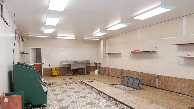 Interior Photo - 2296 2nd Ave