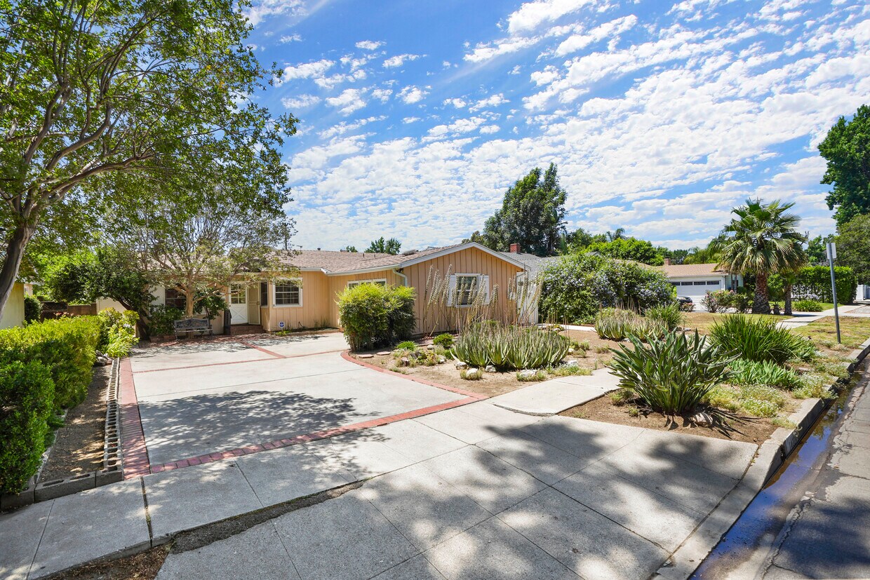 14224 Enadia Way, Van Nuys, CA 91405 House Rental in Van Nuys, CA