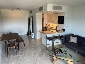 Building Photo - 880 NE 69th St