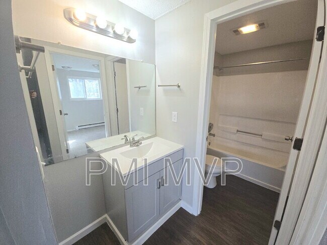 Foto del edificio - 2769 Wedge St