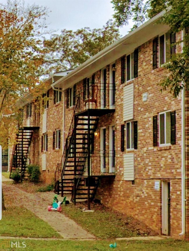 1098 Jolly Ave Unit 30, Clarkston, GA 30021 Apartment for Rent in