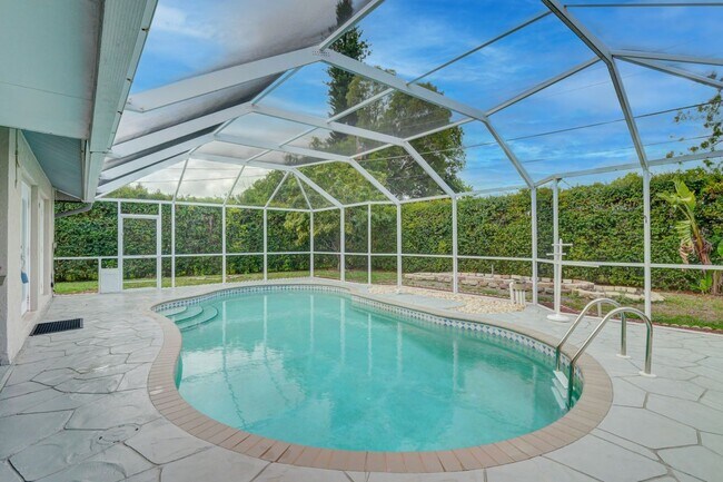 Foto del edificio - 3035 42nd Terrace SW