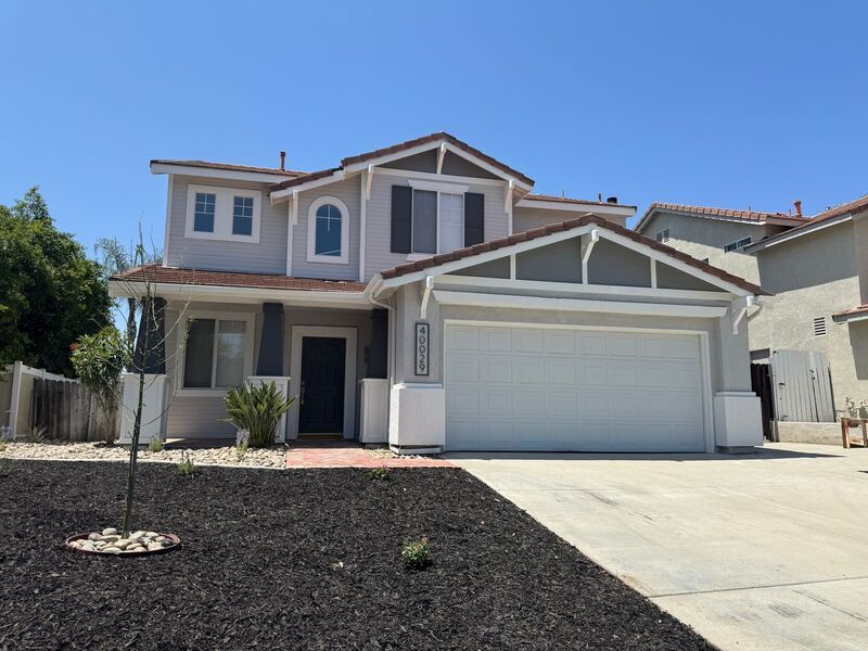 Foto principal - 40029 Lafayette Dr