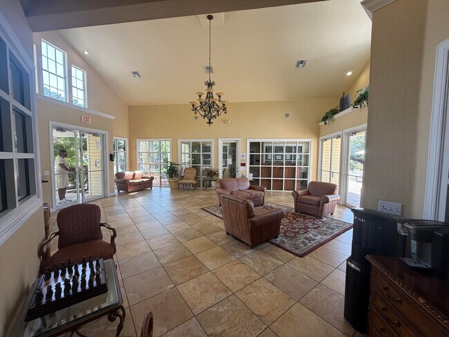 Foto del edificio - 4387 NW 48th St