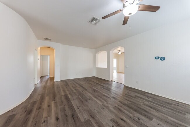 Building Photo - 17020 W Watkins St