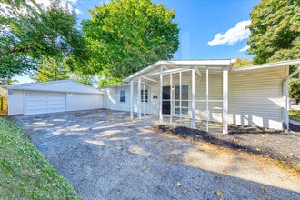 Building Photo - 3224 Welch Dr