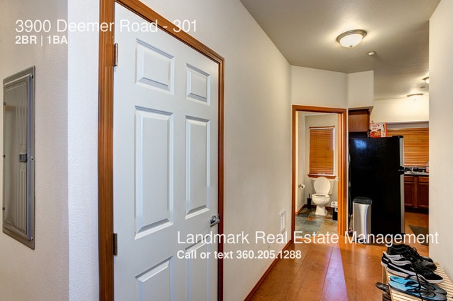 Building Photo - 3900 Deemer Rd