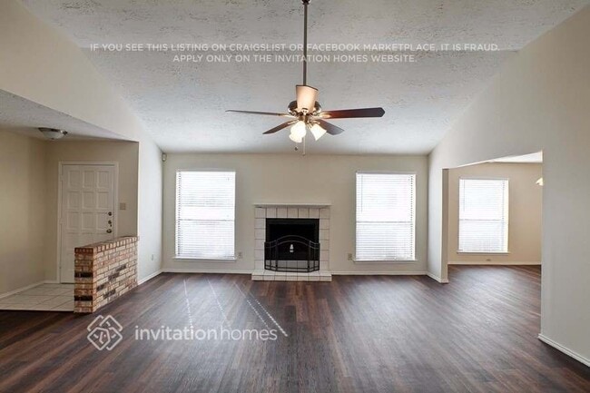 Building Photo - 1337 Colmar Dr