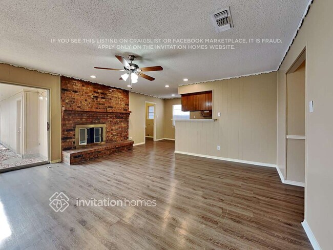 Foto del edificio - 150 Valleyglen Dr