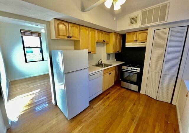 Primary Photo - 340 North St
