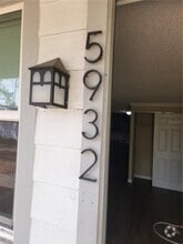 Building Photo - 5901 Bryce Ln