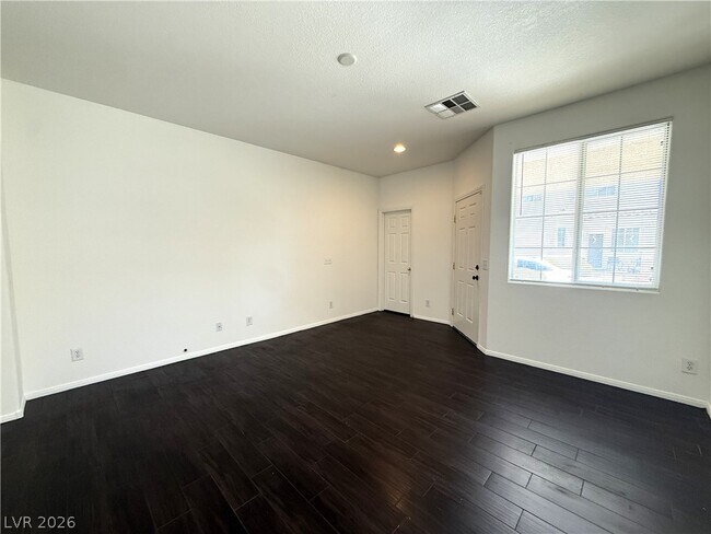 Building Photo - 10143 Pleasant Village Pl