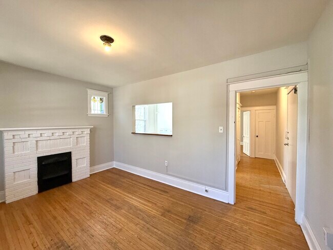 Photo du bâtiment - 1 Bed - 96 East Ave S